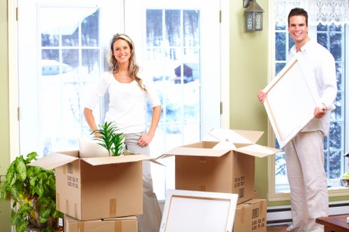 Packing and unpacking support for residential and business customers