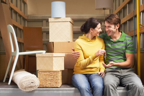 Apartment move support with stairs and access in Ilford