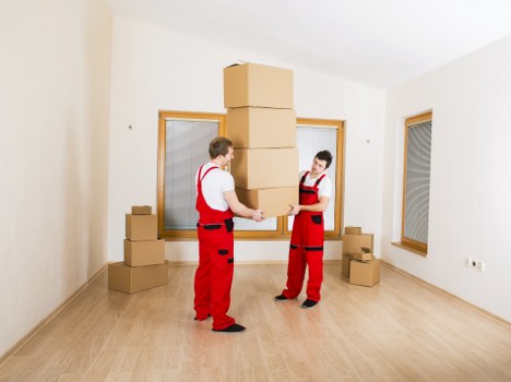 Packing and moving furniture from a flat in Ilford